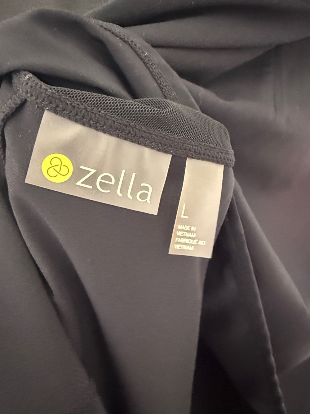 Zella - Picture 3 of 4